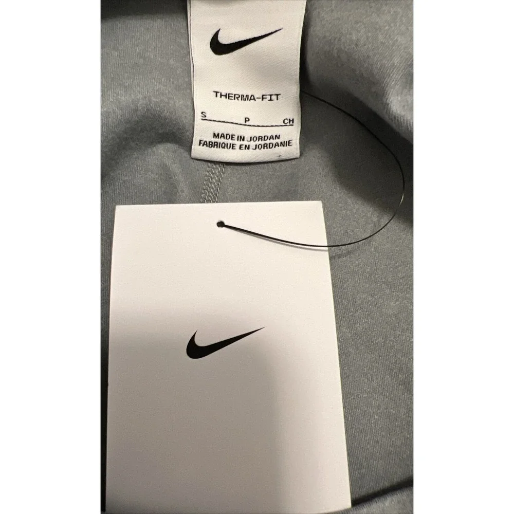 Nike Shirt Women Size Small DD4927-073 Therma-FIT One Long-Sleeve Gray Heather‎